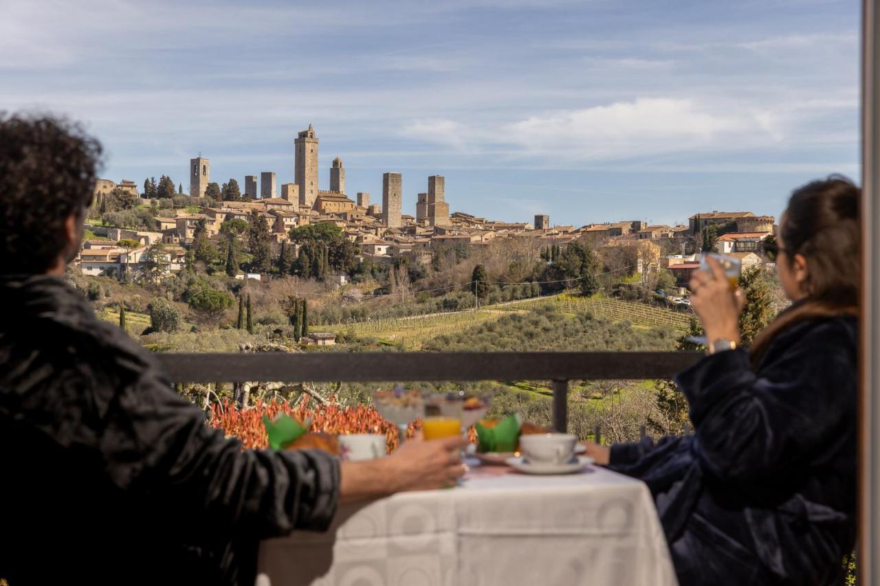 B&B La Cornice San Gimignano Bagian luar foto