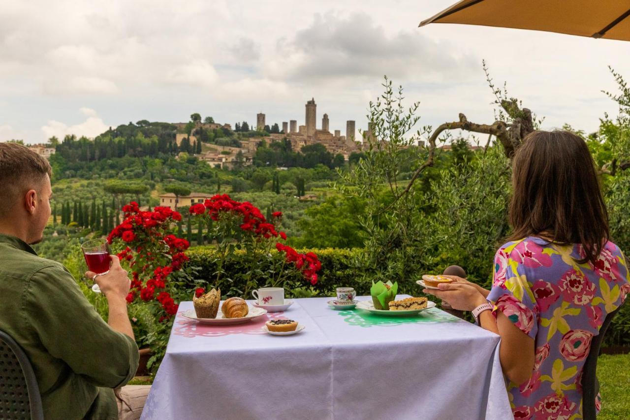 B&B La Cornice San Gimignano Bagian luar foto