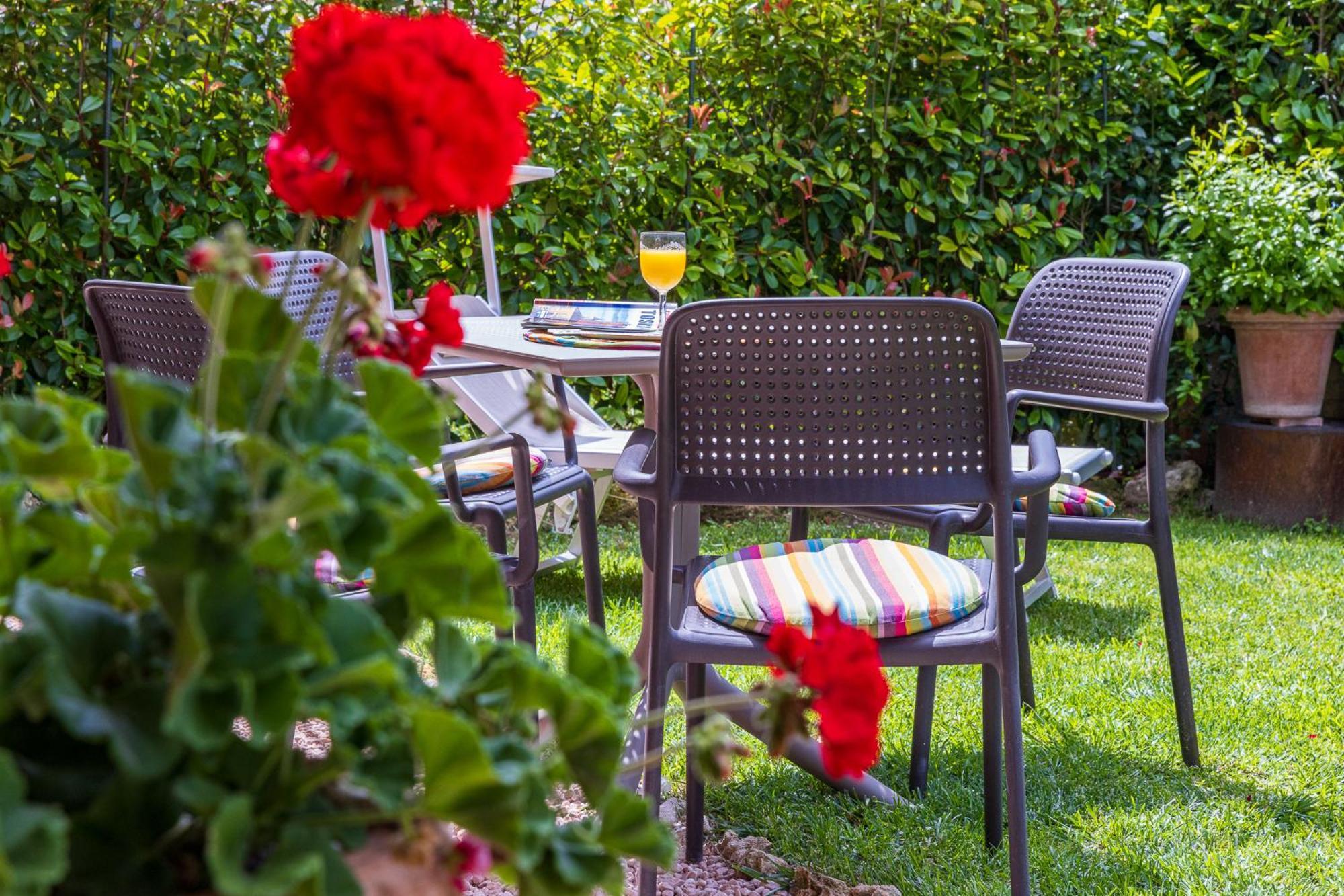 B&B La Cornice San Gimignano Bagian luar foto